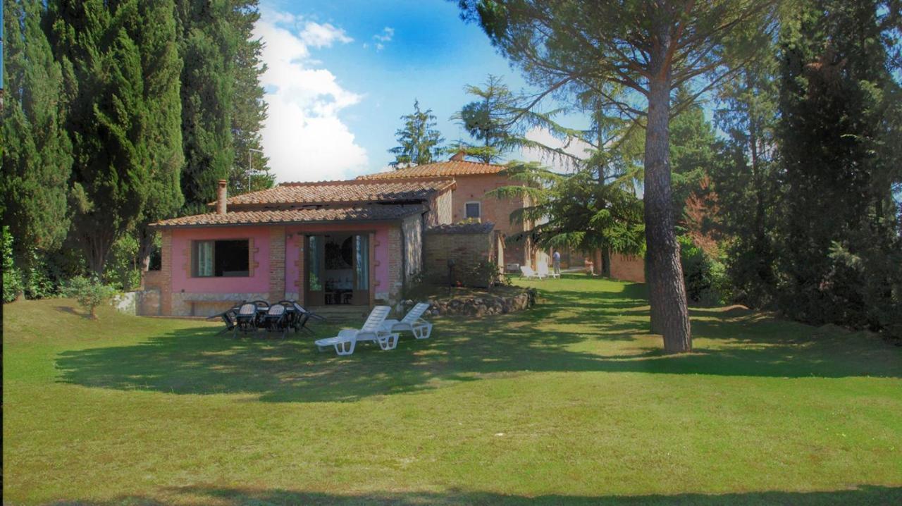 Agriturismo La Grotta Di Montecchino Siena Exterior photo