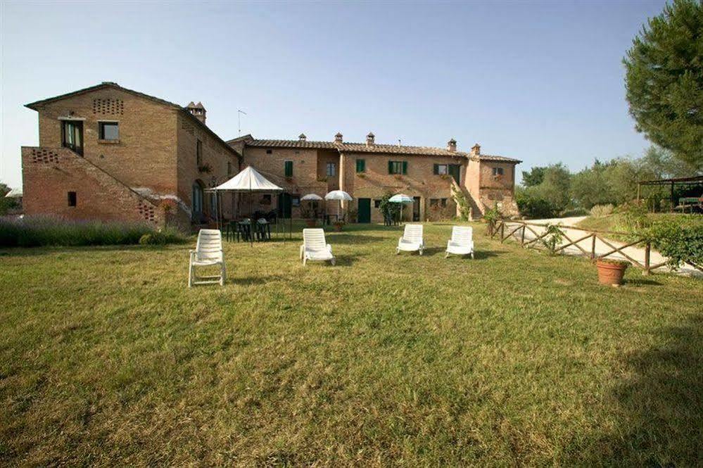 Agriturismo La Grotta Di Montecchino Siena Exterior photo